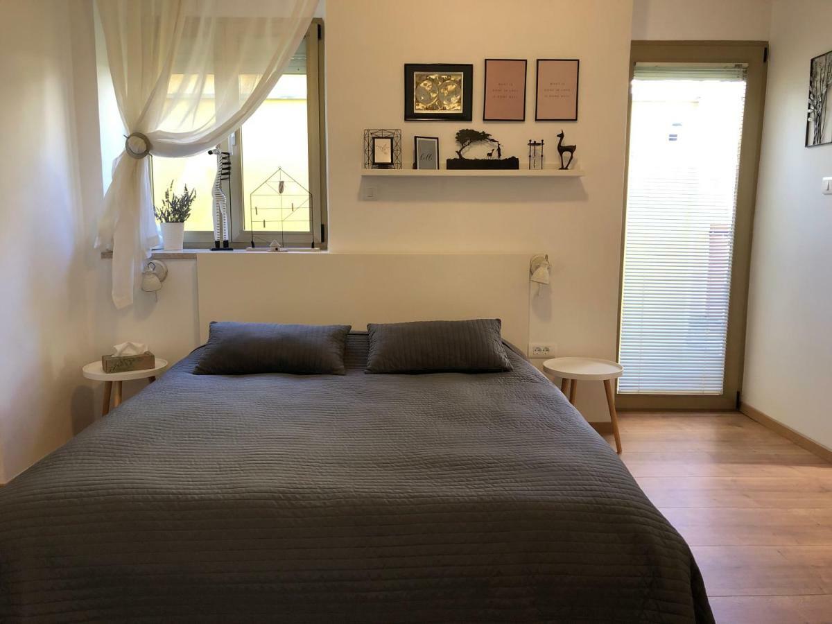 Apartment Check In Pula Exterior foto